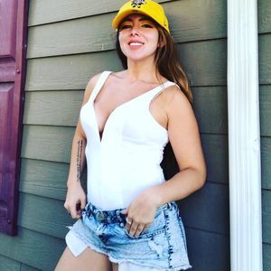 Meet your Posher, Yamile